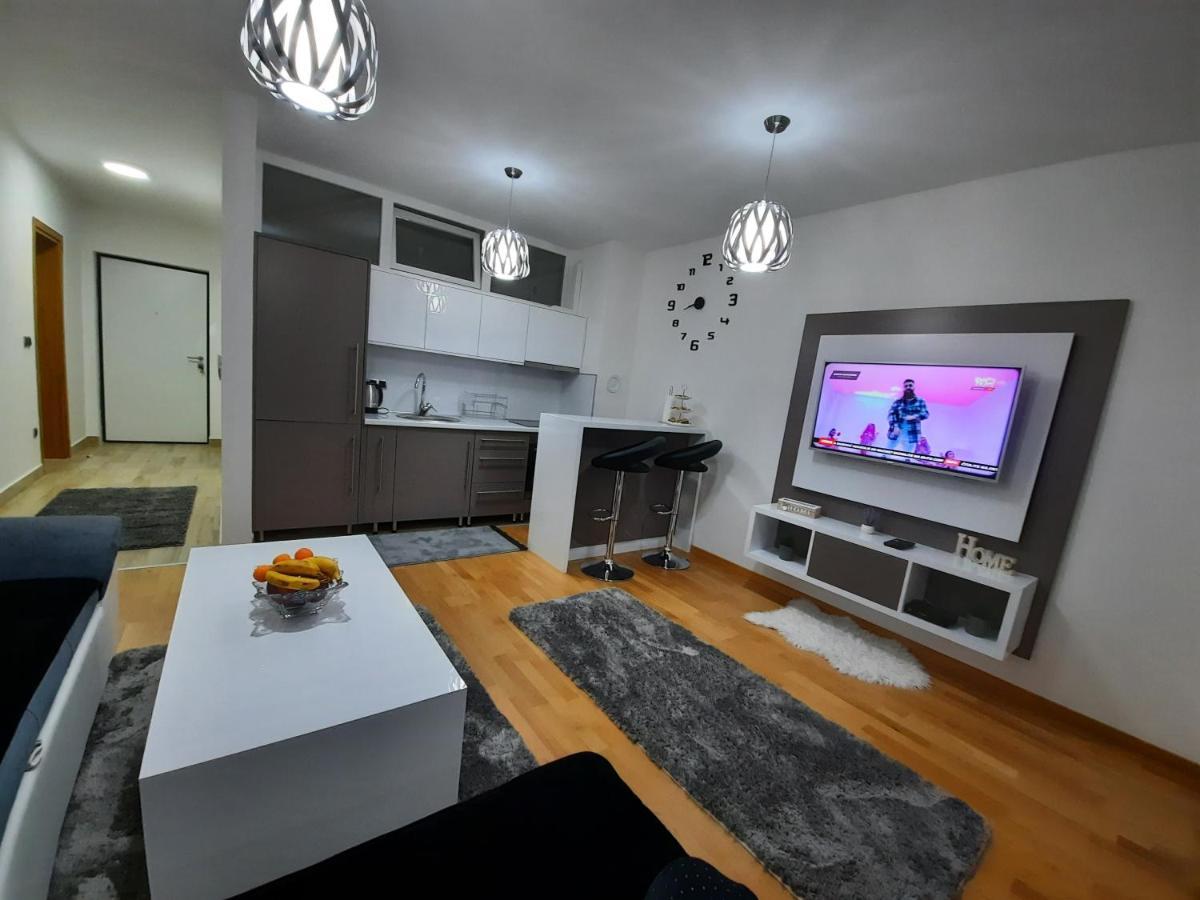 Apartman Bulevar Sarajevo - Free Parking Εξωτερικό φωτογραφία