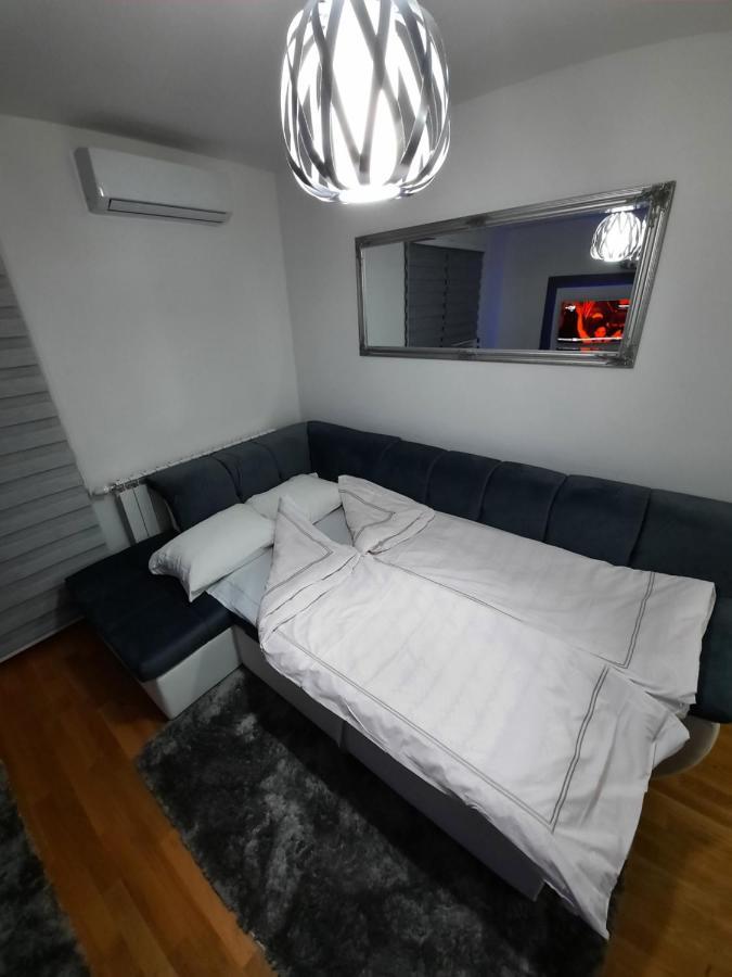 Apartman Bulevar Sarajevo - Free Parking Εξωτερικό φωτογραφία