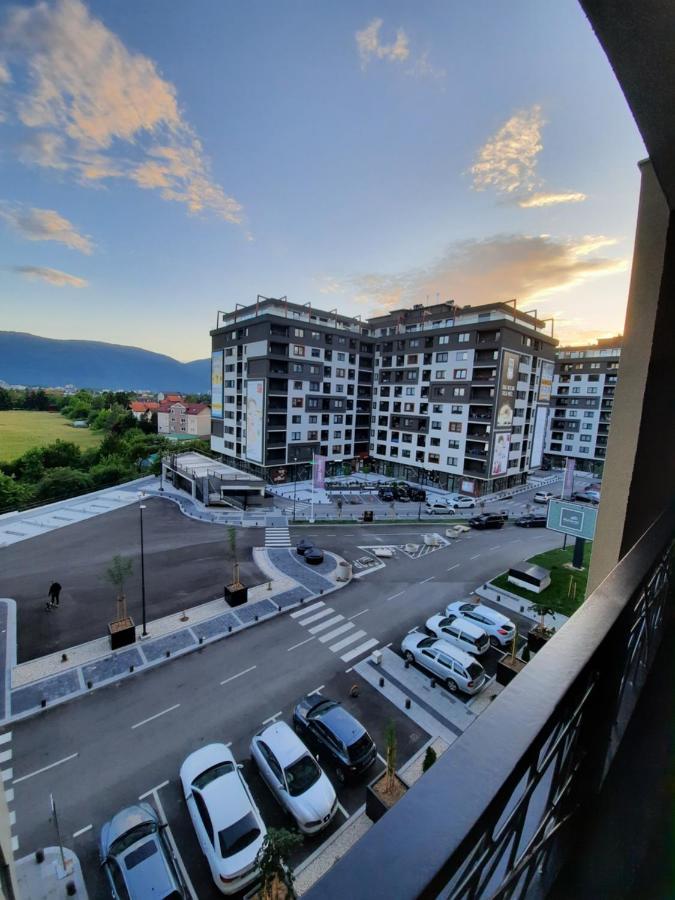 Apartman Bulevar Sarajevo - Free Parking Εξωτερικό φωτογραφία
