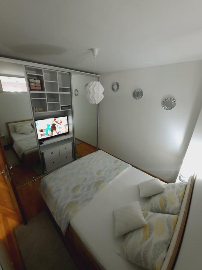 Apartman Bulevar Sarajevo - Free Parking Εξωτερικό φωτογραφία