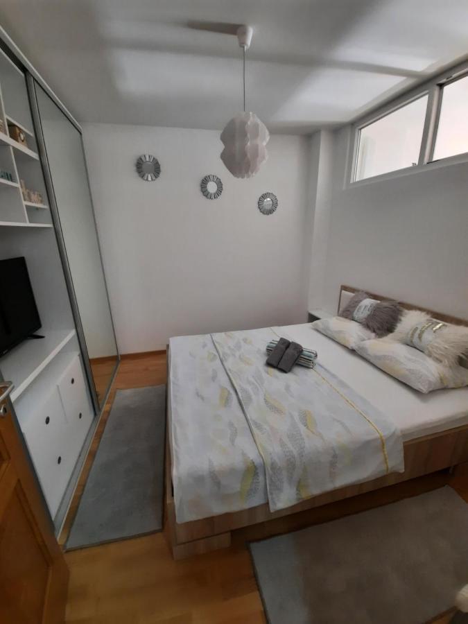 Apartman Bulevar Sarajevo - Free Parking Εξωτερικό φωτογραφία